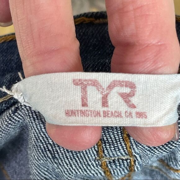 TYR Embroidered Cut Off Denim Shorts - Small - Picture 2 of 8